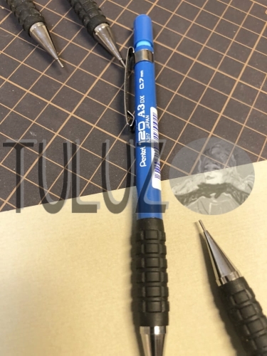 Ołówek automatyczny ∅0,7 mm Pentel a317..jpg